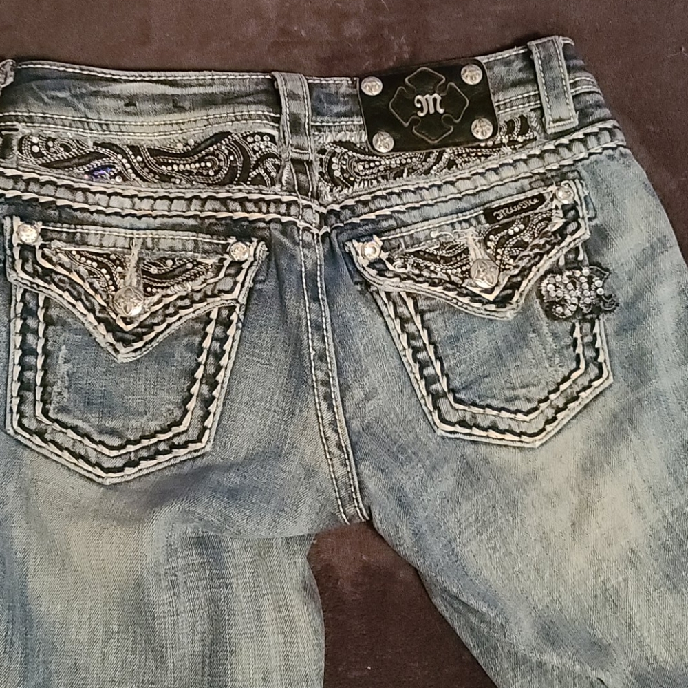 Miss Me cuffed capris